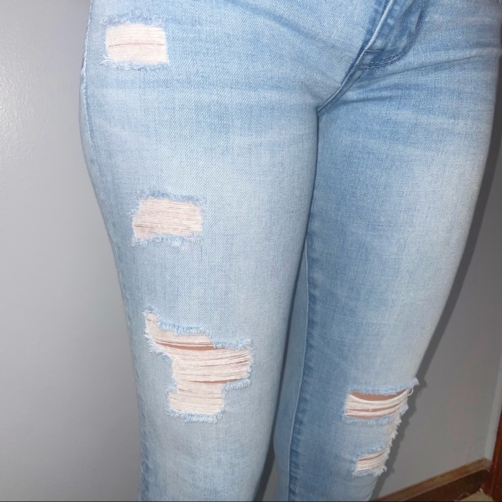 Sold- Abercrombie & Fitch Harper Ankle Jeans - Picture 3 of 8